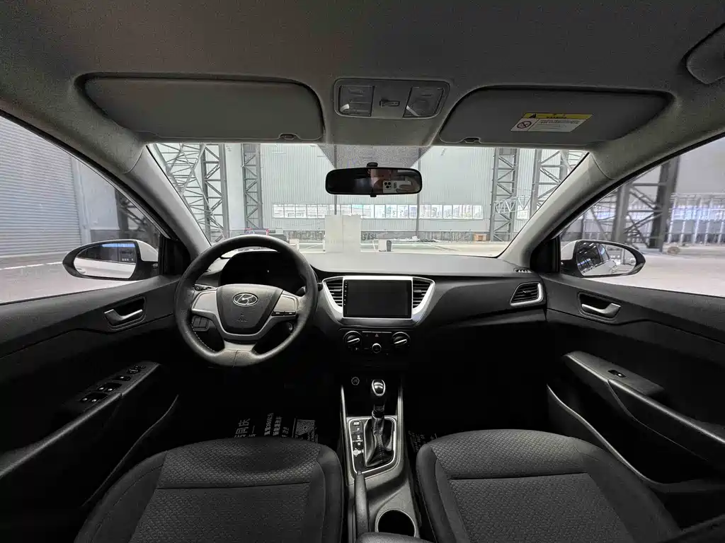 Hyundai Verna 2016 — фото 7