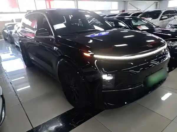 Li Auto L8 2023