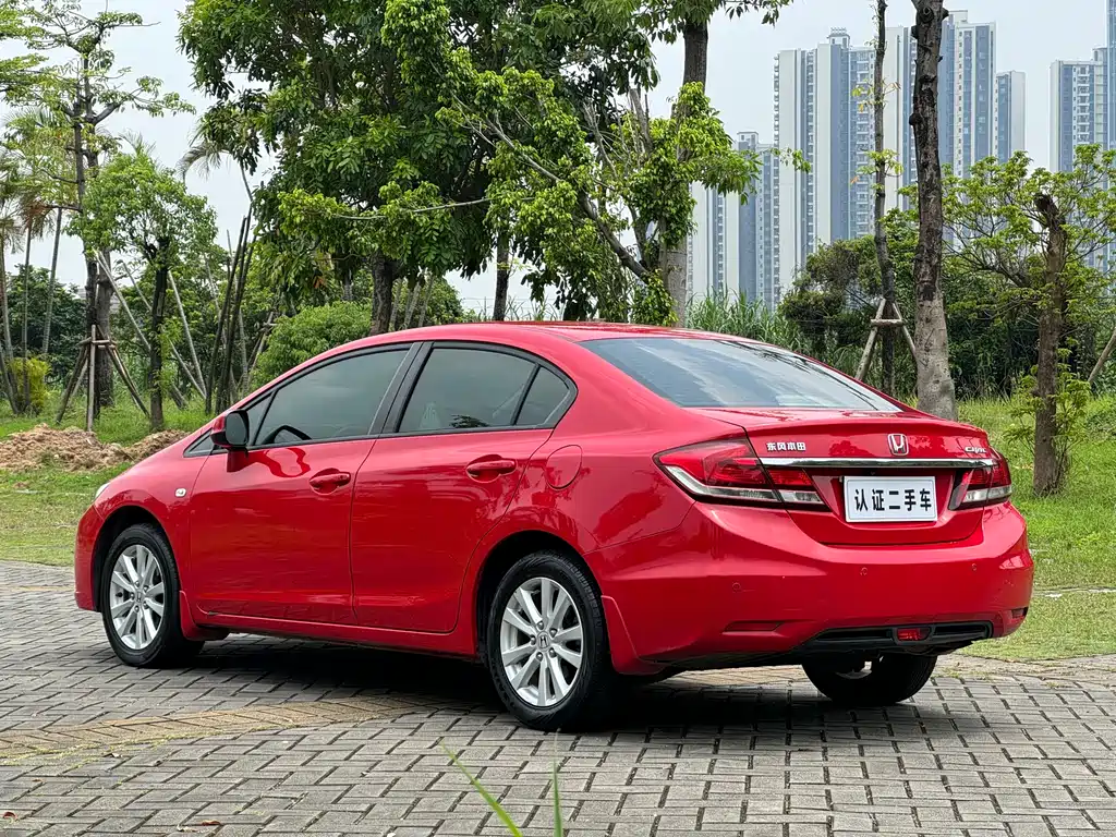 Honda Civic 2015 — фото 5