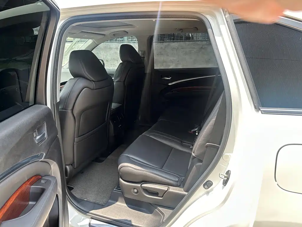 Acura MDX 2016 — фото 10