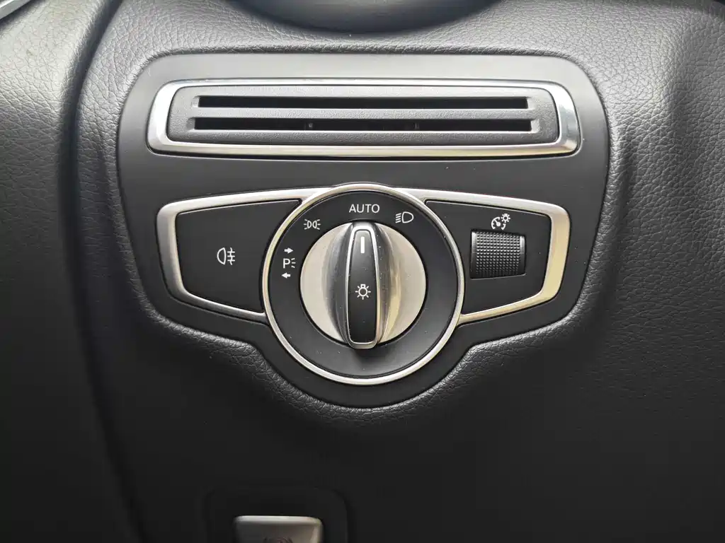 Mercedes-Benz GLC 2021 — фото 12