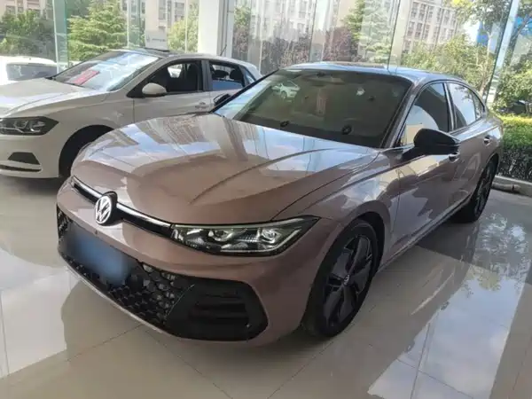 Volkswagen Passat 2024