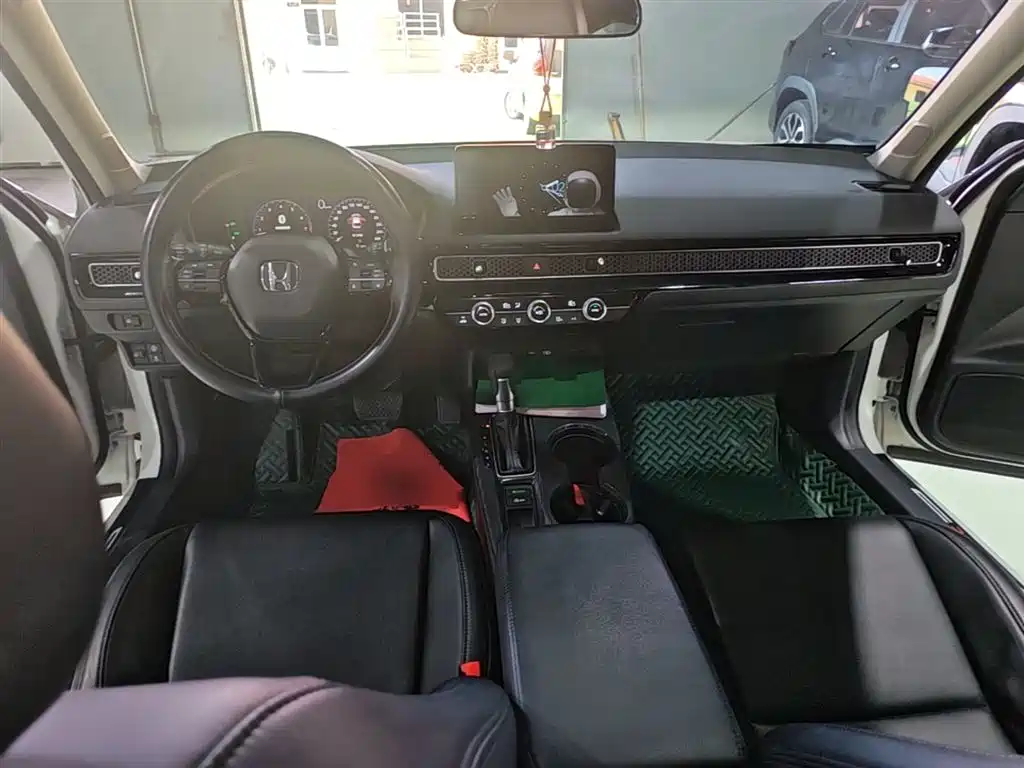Honda Civic 2022 — фото 10