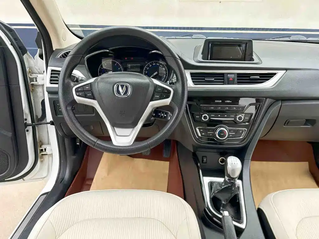 Changan V7 2018 — фото 15