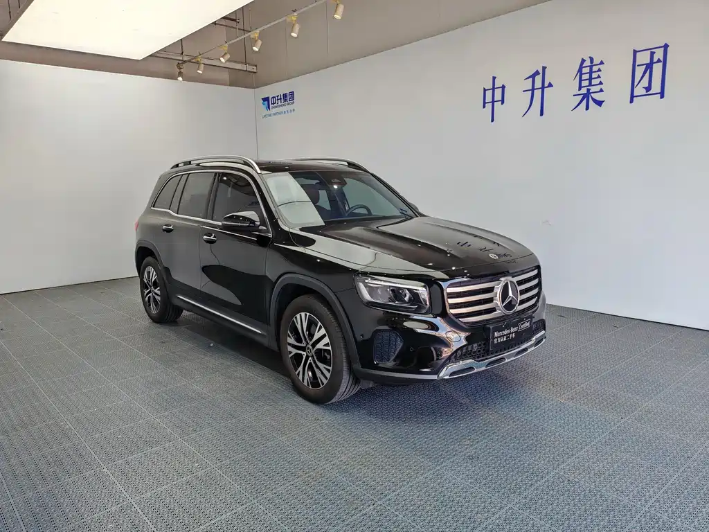 Mercedes-Benz GLB 2024