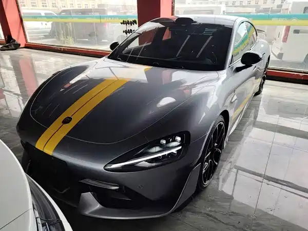 Xiaomi SU7 Ultra 2025