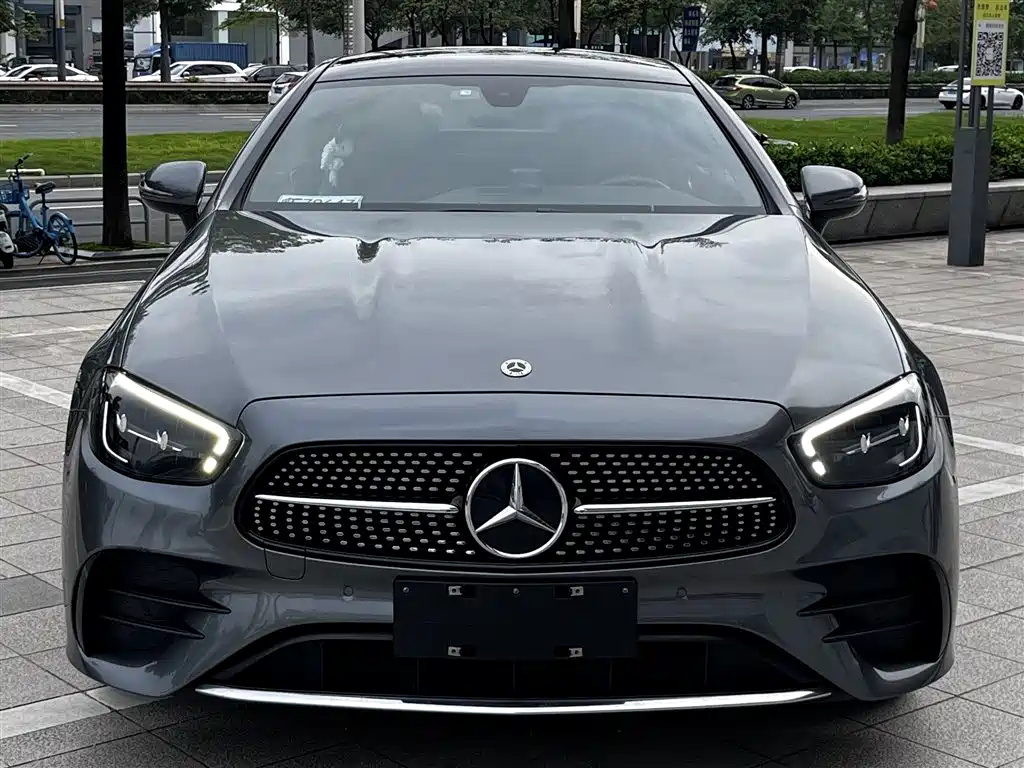 Mercedes-Benz E-Class 2023