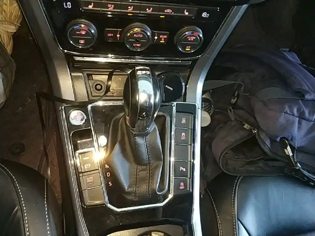 Volkswagen Passat 2018 — фото 14