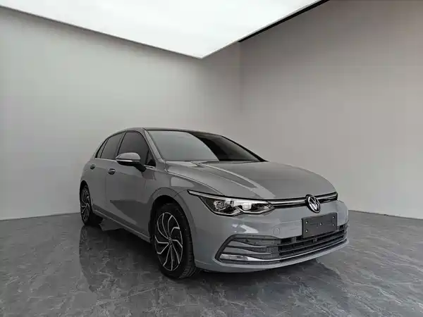 Volkswagen Golf 2021
