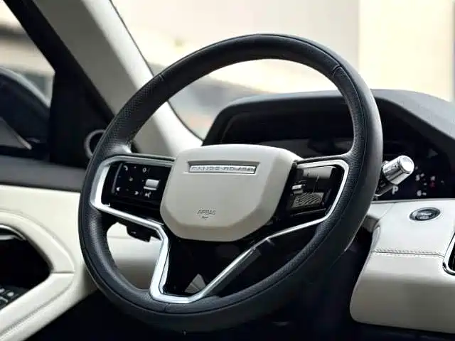 Land Rover Evoque 2022 — фото 5