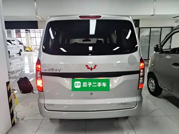Wuling Hongguang V 2024