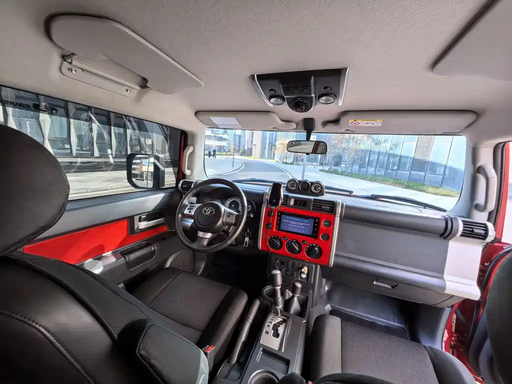 Toyota FJ Cruiser 2019 — фото 22