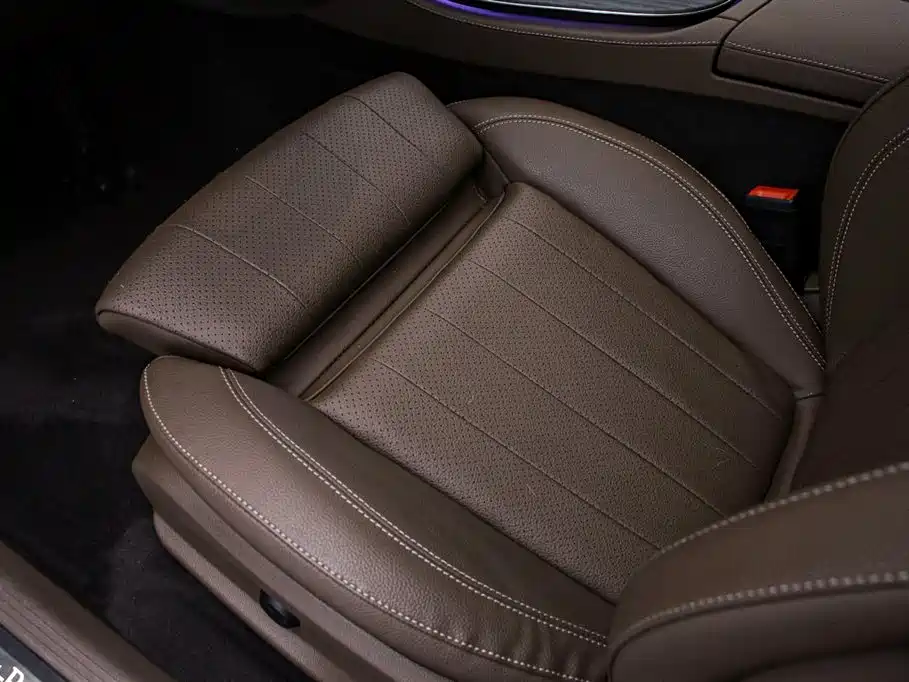 Mercedes-Benz E-Class 2022 — фото 13
