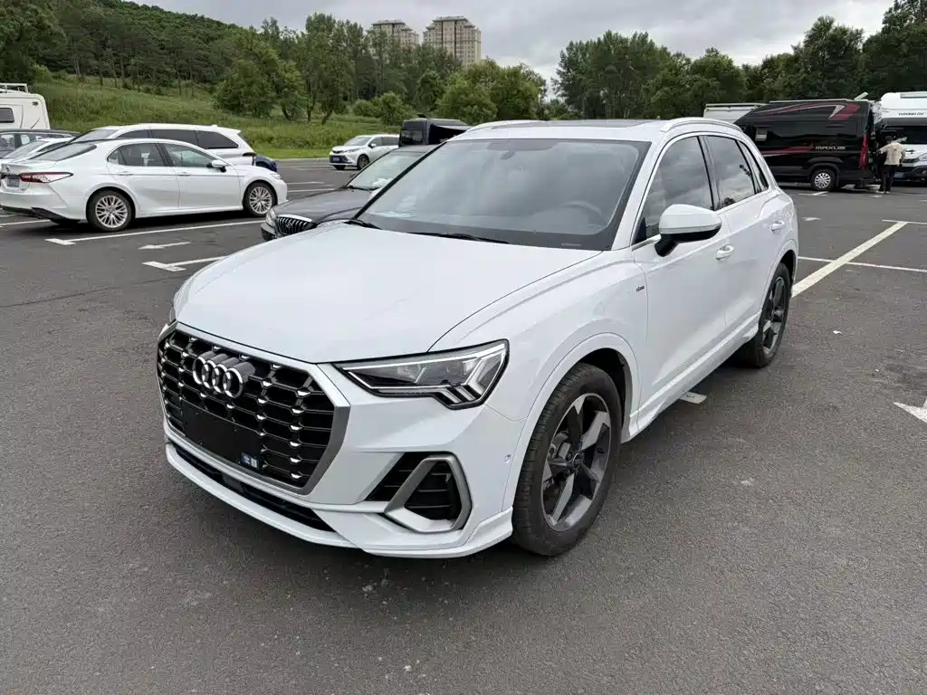 Audi Q3 2023