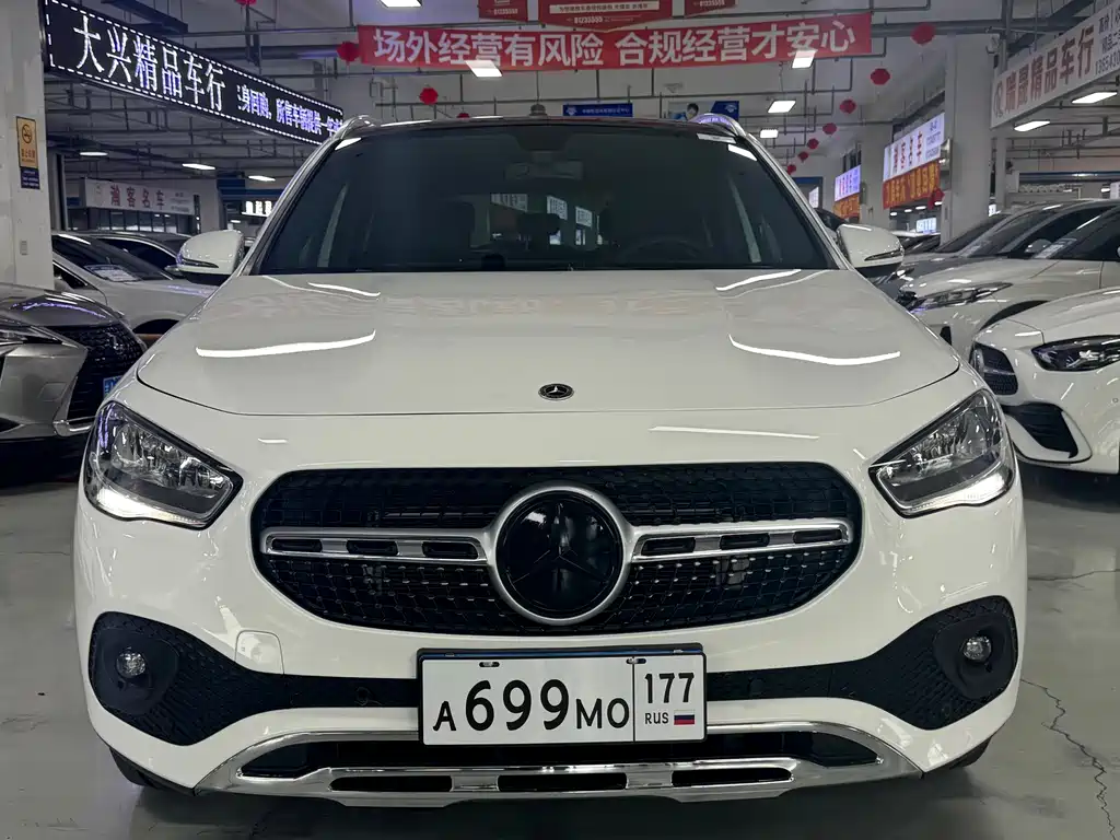 Mercedes-Benz GLA 2021