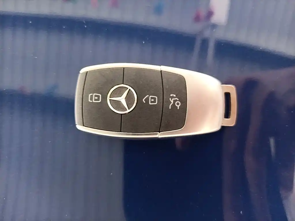 Mercedes-Benz C-Class 2021 — фото 9