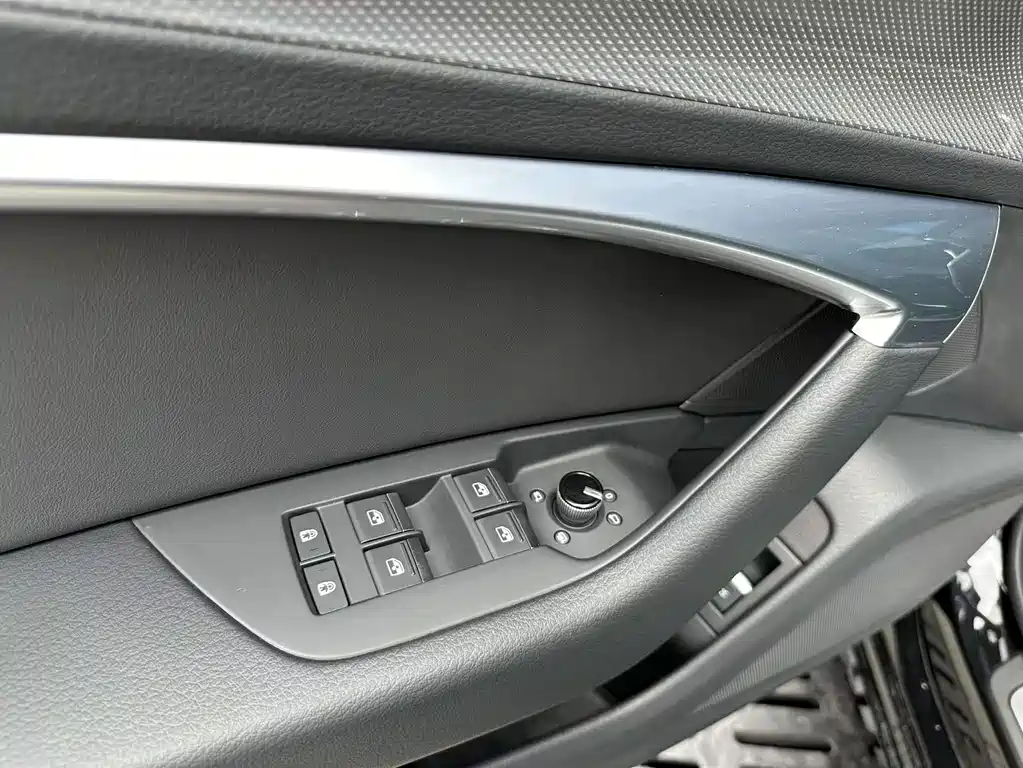 Audi A6L 2021 — фото 20