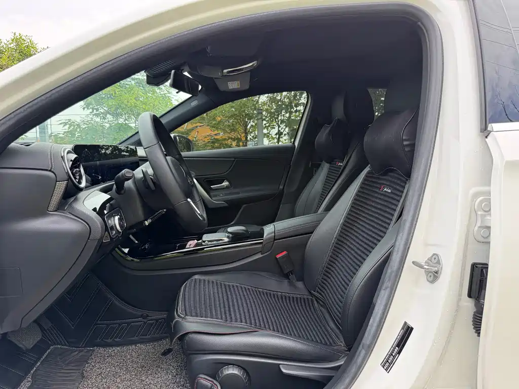 Mercedes-Benz A-Class 2020 — фото 11