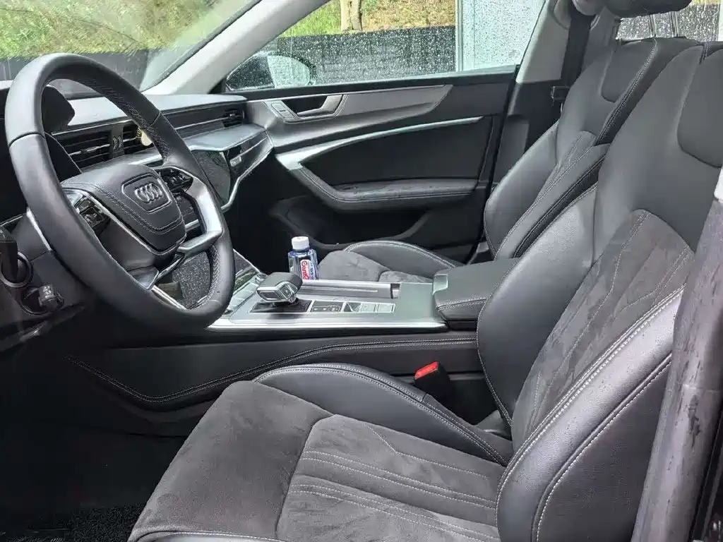 Audi A7L 2024