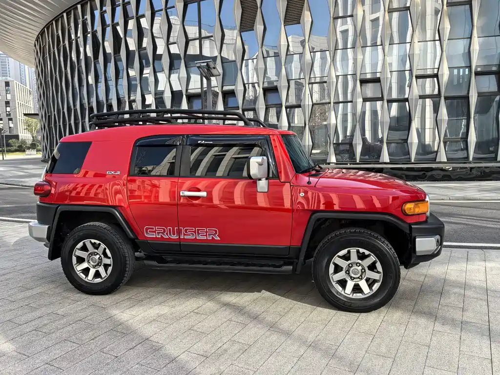 Toyota FJ Cruiser 2019 — фото 4