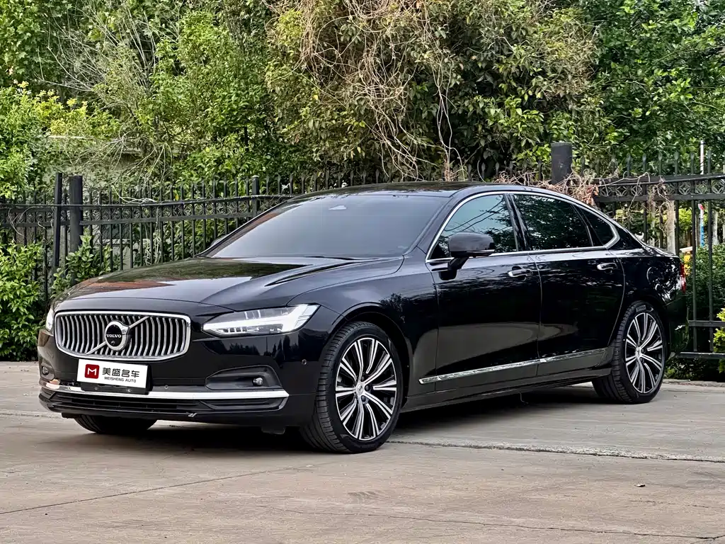 Volvo S90 2023 — фото 1