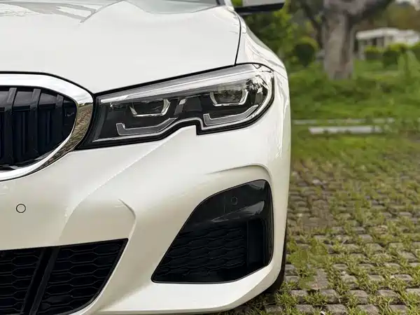 BMW 3 Series 2021