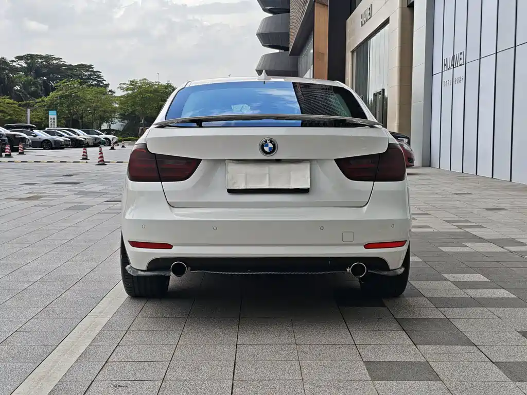 BMW 3 Series GT 2016