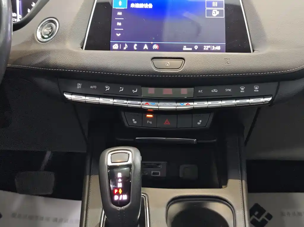 Cadillac XT4 2019 — фото 15