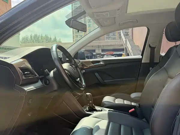 Volkswagen Tharu 2023