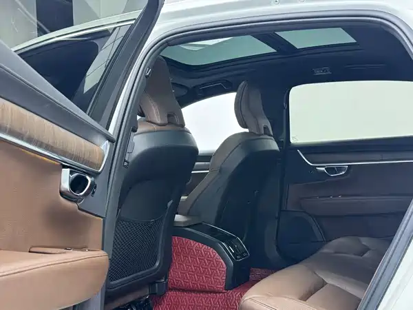 Volvo S90 2021