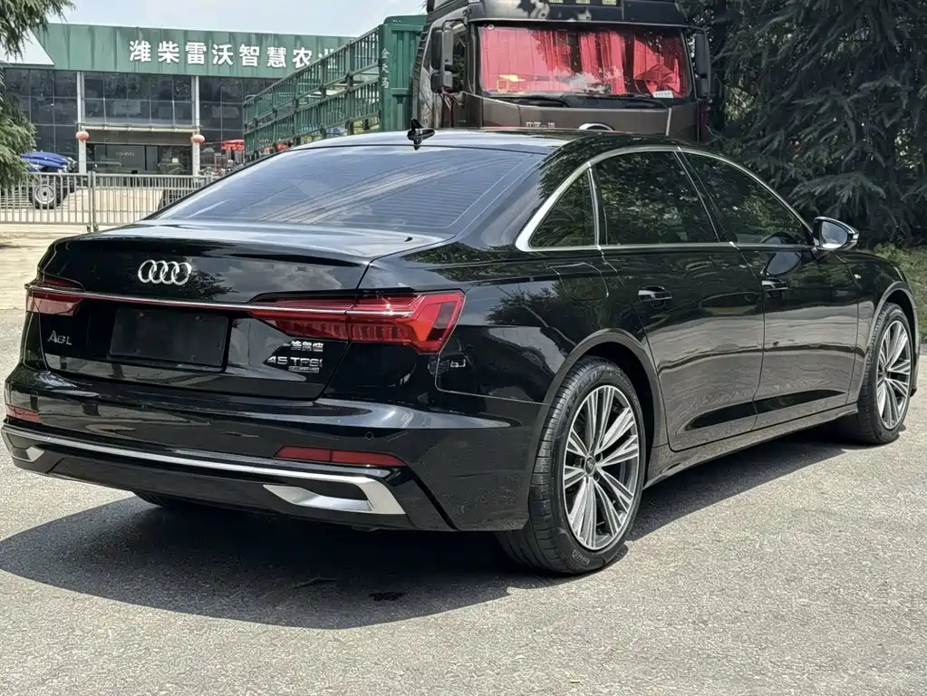 Audi A6L 2024 — фото 11