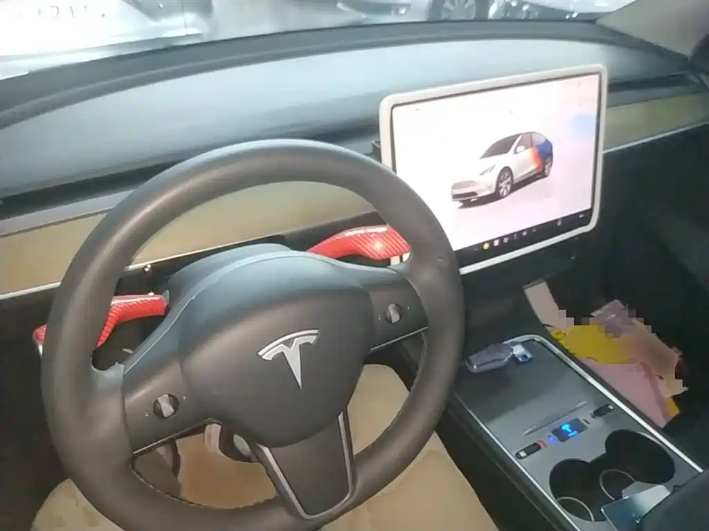 Tesla Model Y 2023 — фото 10