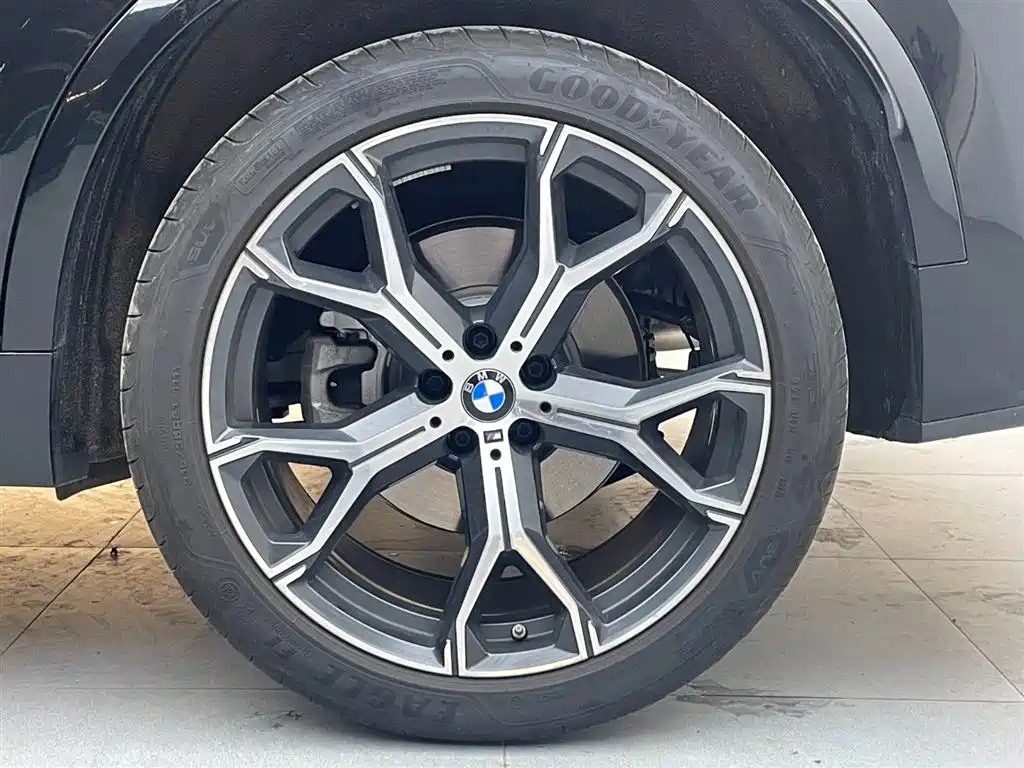 BMW X5 2026 — фото 17