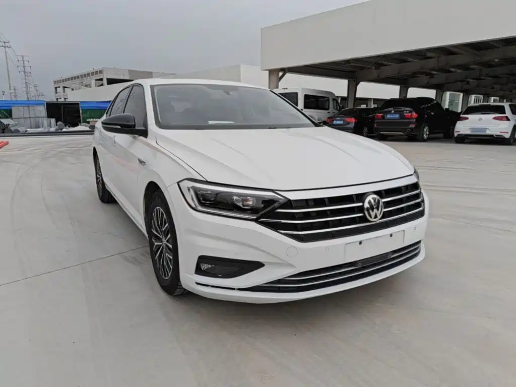 Volkswagen Sagitar 2021