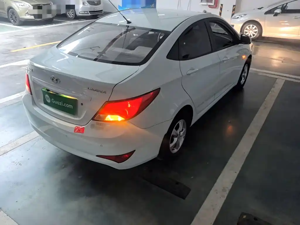 Hyundai Verna 2016