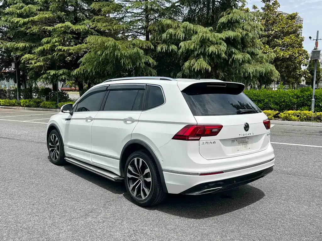 Volkswagen Tiguan L 2021 — фото 4