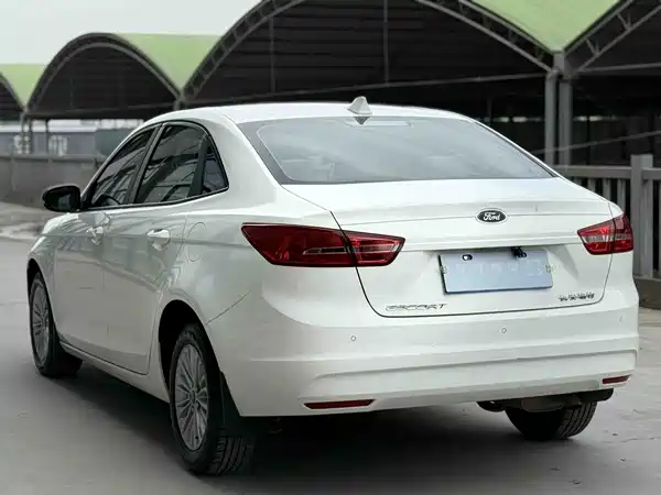 Ford Escort 2018