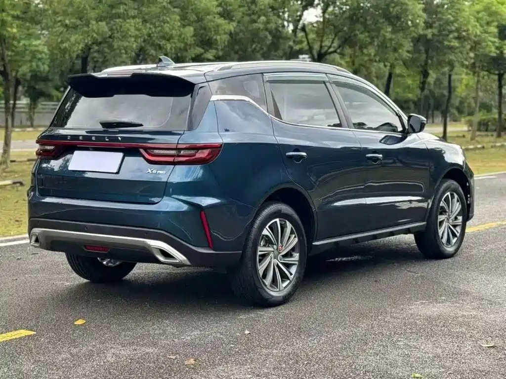 Geely Vision X6 2022