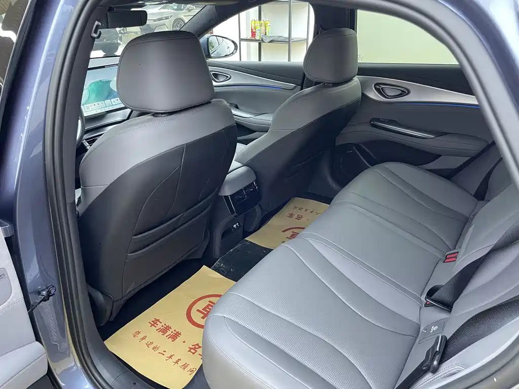 BYD Seal 07 DM-i 2025 — фото 5