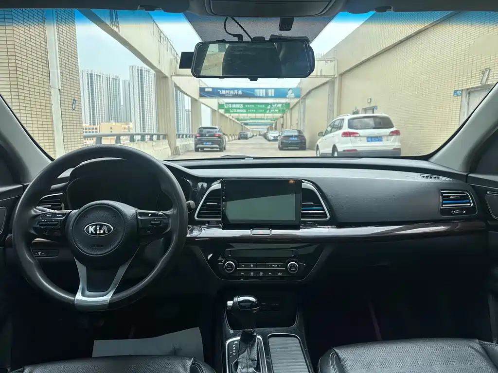 Kia K4 2015 — фото 12
