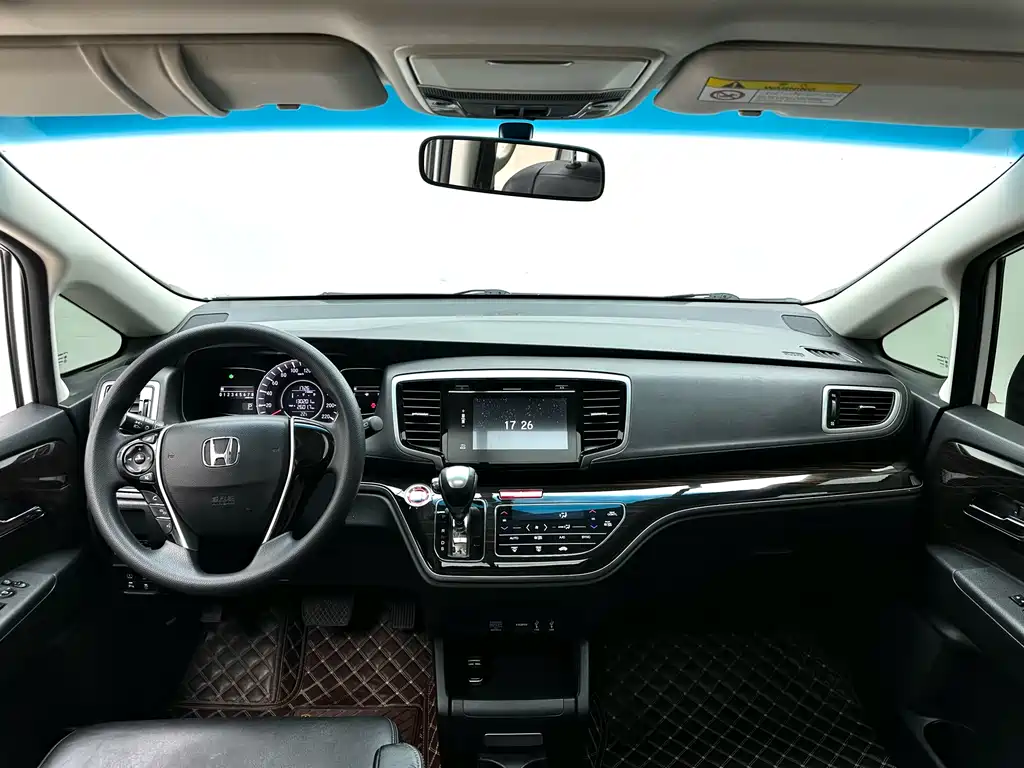 Honda Odyssey 2019 — фото 10