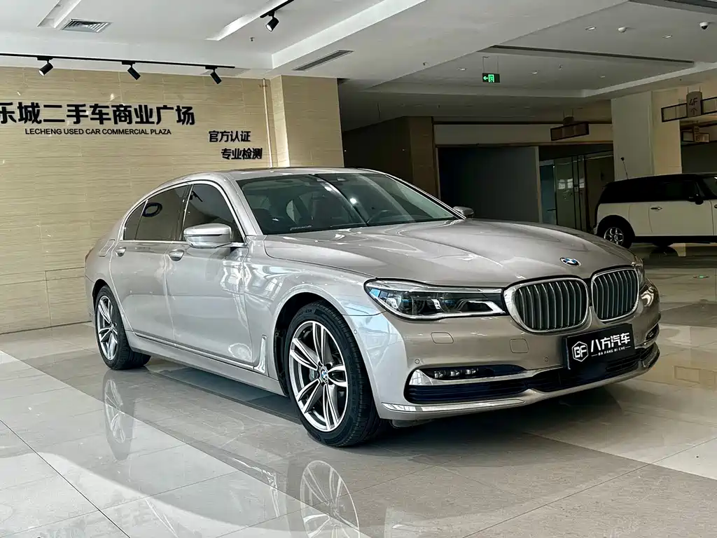 BMW 7 Series 2016 — фото 3