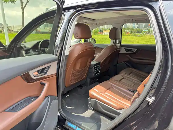 Audi Q7 2016