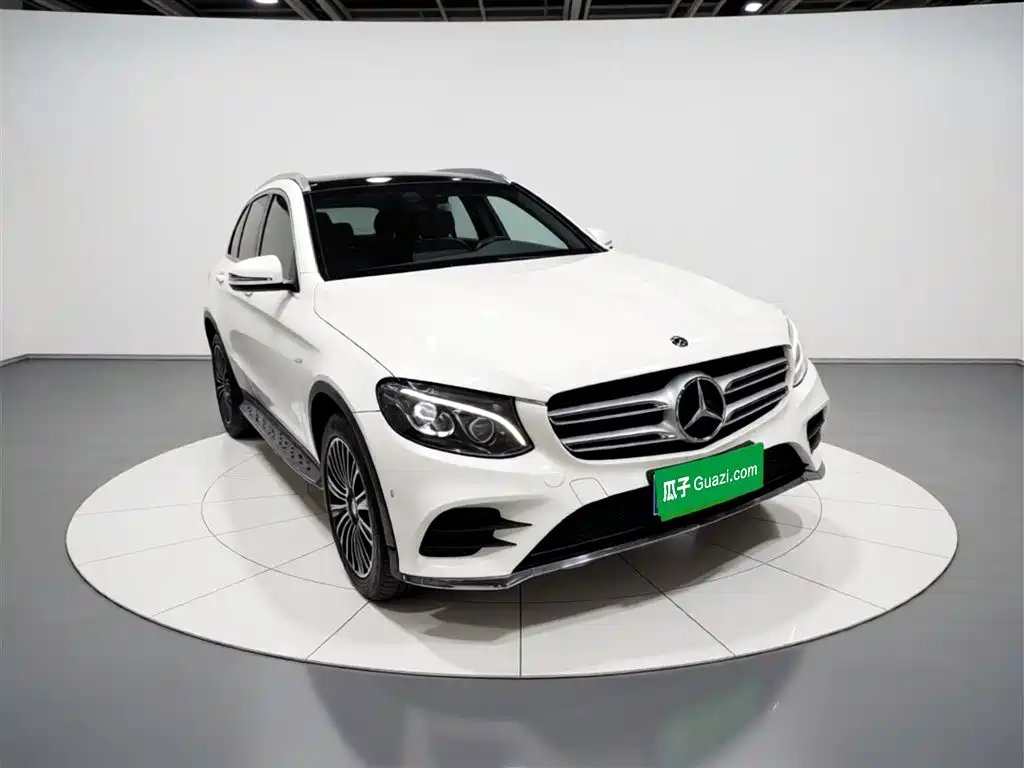 Mercedes-Benz GLC 2018 — фото 12