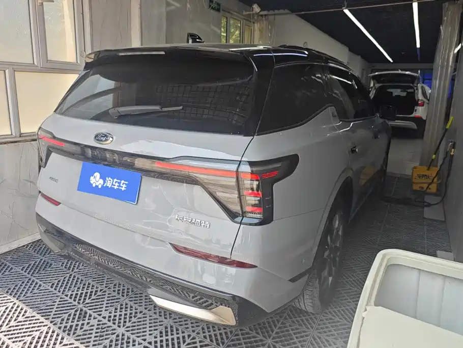 Ford Edge 2023
