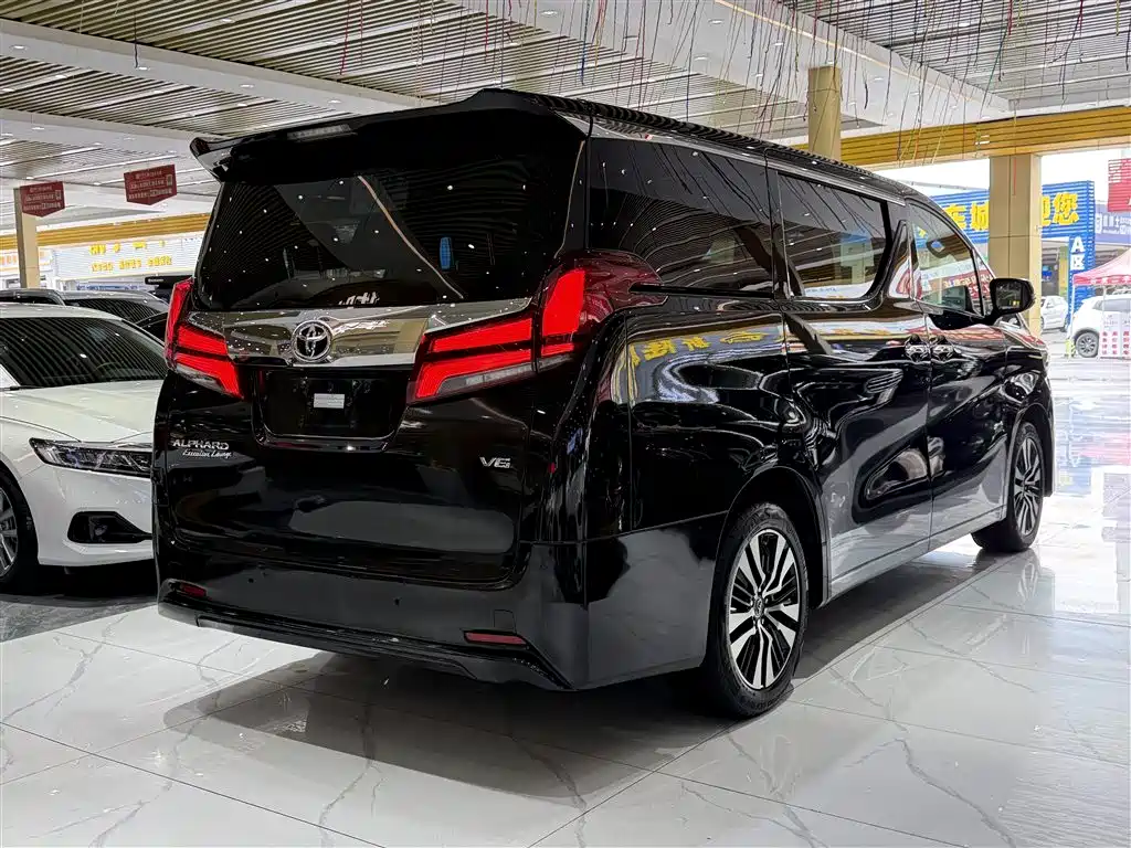 Toyota Alphard 2019