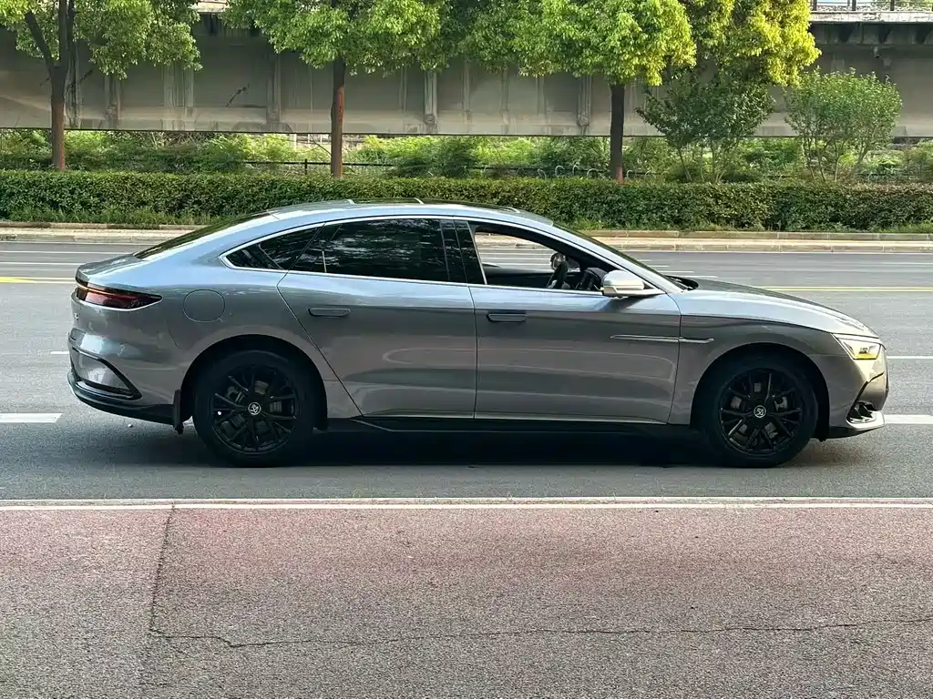 BYD Han 2024
