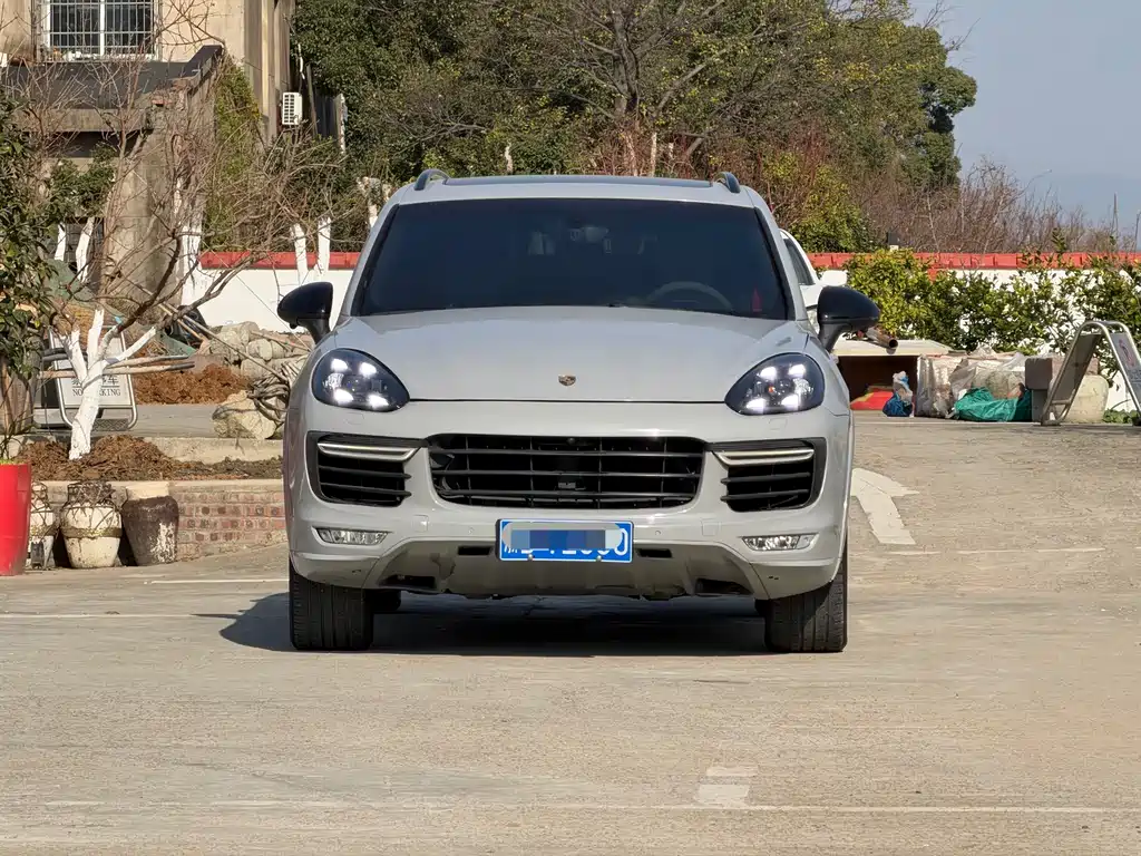 Porsche Cayenne 2012
