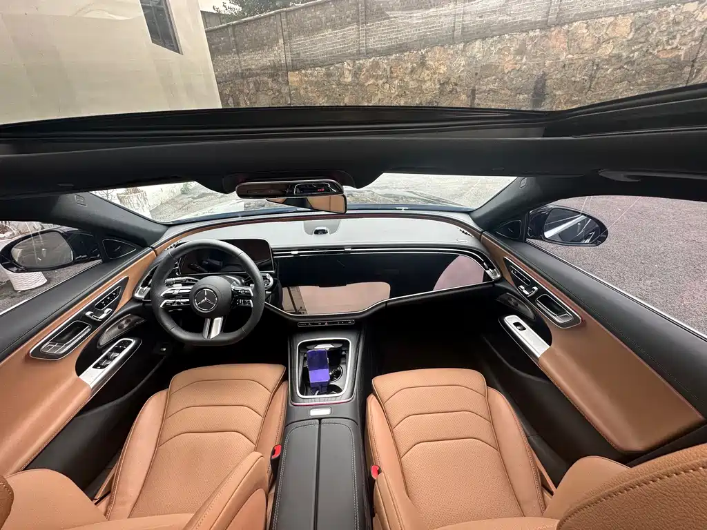 Mercedes-Benz E-Class 2025