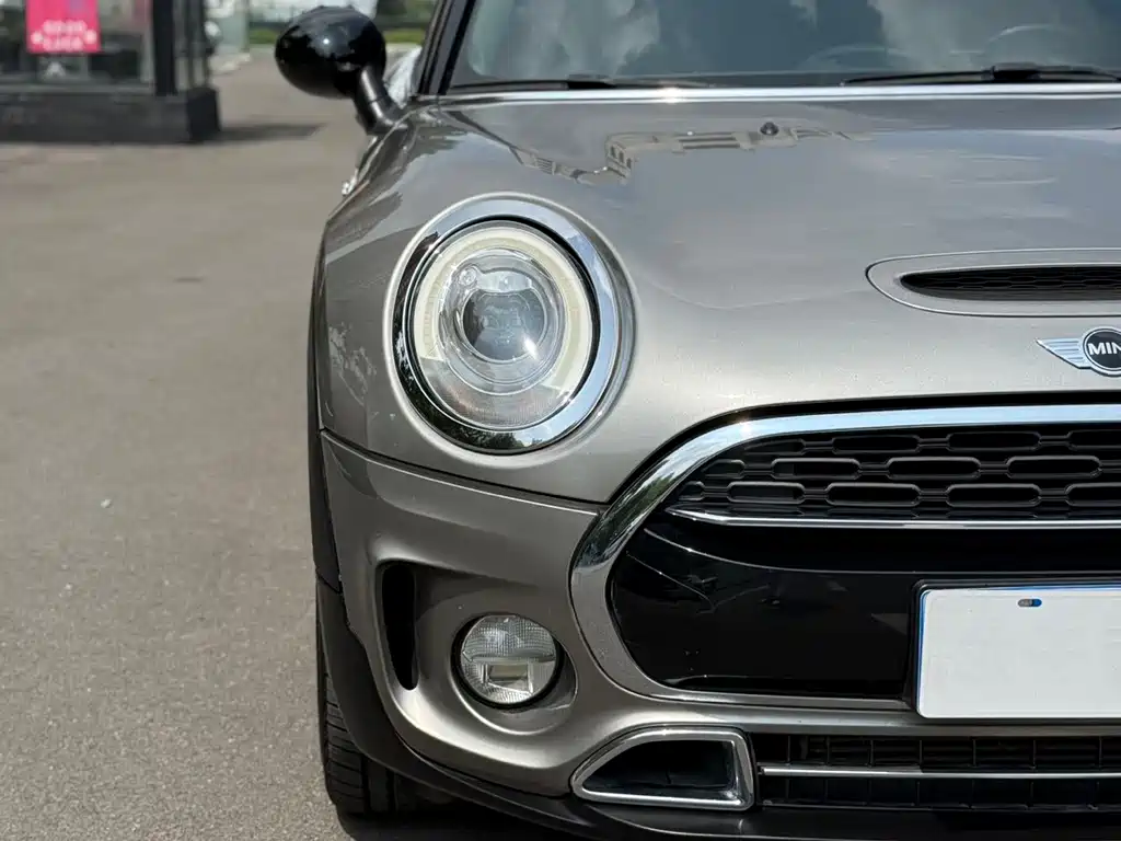 MINI Clubman 2016